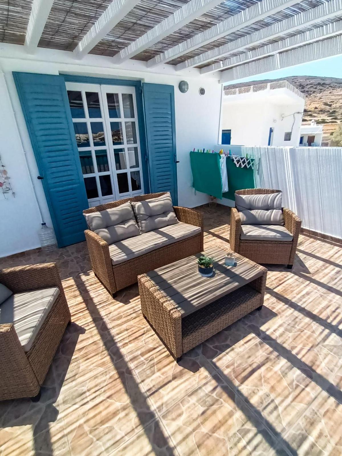 Seaside Residence Kiki Prassa,Кимолос Экстерьер фото